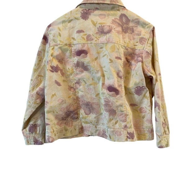 Travelsmith women’s petite MED flowered denim jacket - Picture 8 of 10
